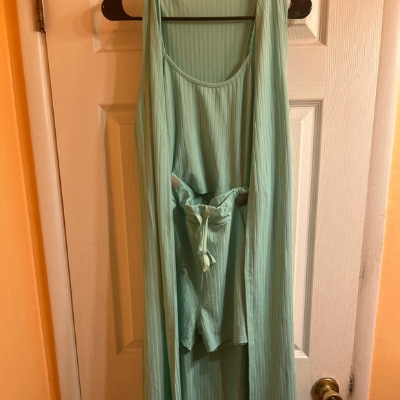 3 piece short set with knee length sleeveless duster - Picture 2 of 5